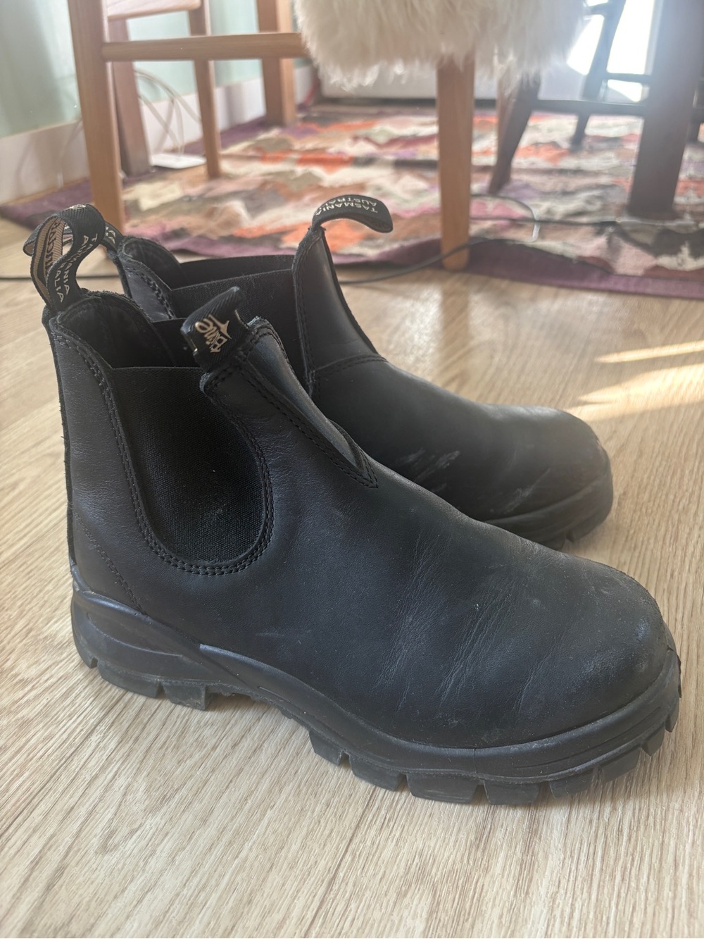 Blundstone Lug Sole Black Leather Chelsea Work Boots